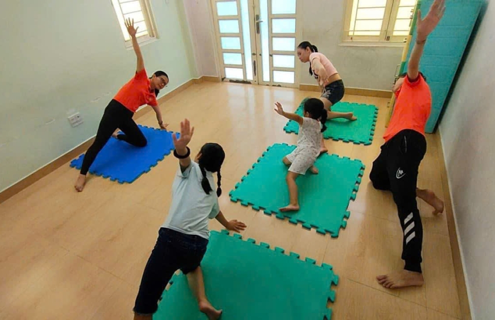 Kiểm soát và định hướng vận động thô Kiểm soát và định hướng vận động thô